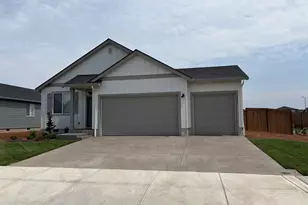 1090 Clemson St, Woodburn, OR 97071 - Photo 1