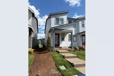 876 Sifuentez Ct, Woodburn, OR 97071 - Photo 1