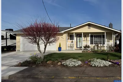 1335 1st Av, Sweet Home, OR 97386 - Photo 1
