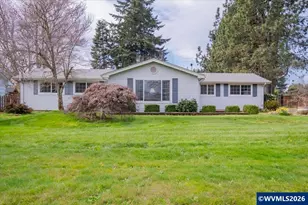 255 SE Hawthorne Ave, Dallas, OR 97338 - Photo 1