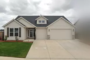 597 SE Arbor St, Sublimity, OR 97385 - Photo 1