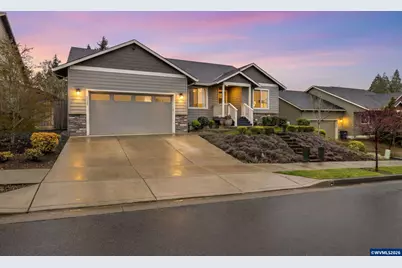 1022 Emmett Lp, Silverton, OR 97381 - Photo 1