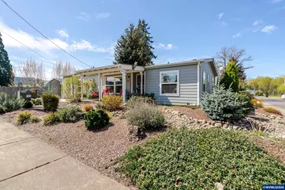 1340 40th Av, Sweet Home, OR 97386 - Photo 1