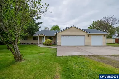 1396 Cascade Dr, Lebanon, OR 97355 - Photo 1