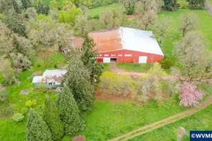10425 Edmunson Dr SE, Salem, OR 97317 - Photo 1