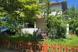 1725 Court St NE, Salem, OR 97301 - Photo 1