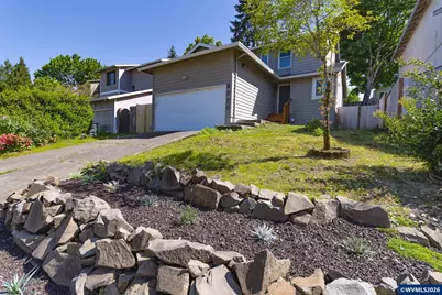 8370 SW Colony Creek Ct, Tigard, OR 97224 - Photo 1