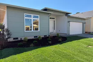 3266 Nightingale Dr, Woodburn, OR 97071 - Photo 1