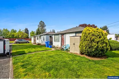 224-226 Stark St N, Salem, OR 97303 - Photo 1