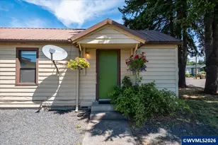 1044 23rd Ave, Sweet Home, OR 97386 - Photo 1