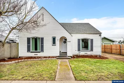 648 Juniper St, Junction City, OR 97448 - Photo 1