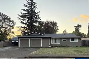 1184 29th Ave, Sweet Home, OR 97386 - Photo 1