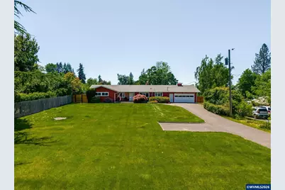 1215 E College St, Mount Angel, OR 97362 - Photo 1