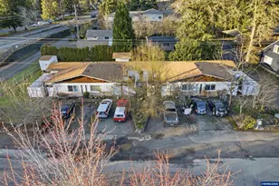 1213 Oakhill (-1219) Av SE, Salem, OR 97302 - Photo 1
