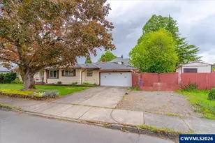 1420 23rd St NE, Salem, OR 97301 - Photo 1