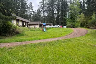 1712 N Nye St, Toledo, OR 97391 - Photo 1