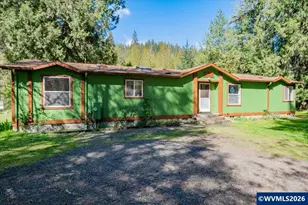 42927 Island Inn Dr, Lebanon, OR 97355 - Photo 1