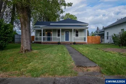 221 N 3rd St, Jefferson, OR 97352 - Photo 1