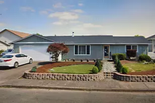 722 Stinson St, Independence, OR 97351 - Photo 1