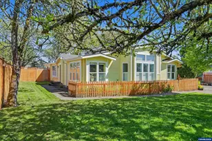 631 N 12th St, Philomath, OR 97370 - Photo 1