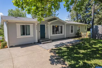 4204 NE Egan St, Gervais, OR 97026 - Photo 1