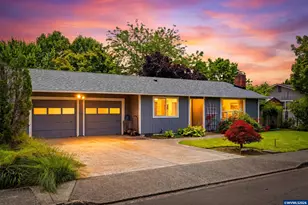 528 NW 22nd St, McMinnville, OR 97128 - Photo 1