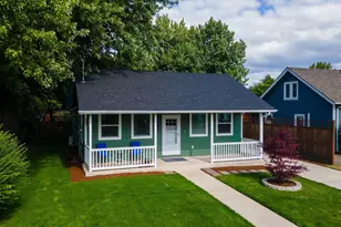 233 S 15th St, Philomath, OR 97370 - Photo 1