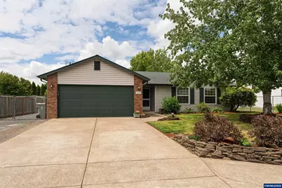 3002 S 7th Pl, Lebanon, OR 97355 - Photo 1