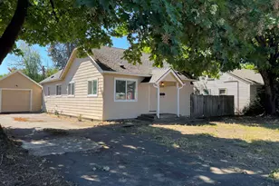 560 Warren St S, Monmouth, OR 97361 - Photo 1