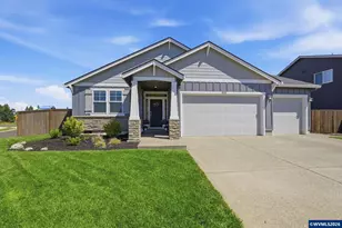 925 Paul St, Mount Angel, OR 97362 - Photo 1
