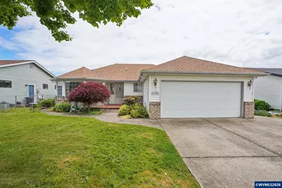 1990 Camellia Wy, Woodburn, OR 97071 - Photo 1