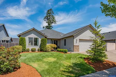 323 Shannon Pl, Lebanon, OR 97355 - Photo 1