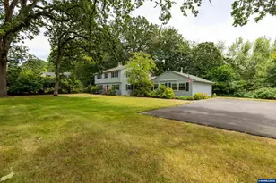 1640 NE Holly Oak Pl, Corvallis, OR 97330 - Photo 1