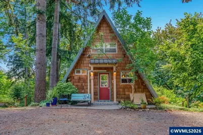 252 S Rock St, Silverton, OR 97381 - Photo 1