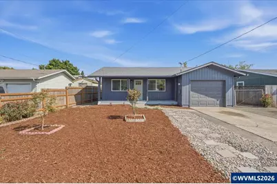 405 Washington St, Silverton, OR 97381 - Photo 1