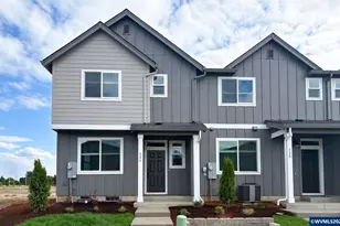 527 Upland Rd, Woodburn, OR 97071 - Photo 1