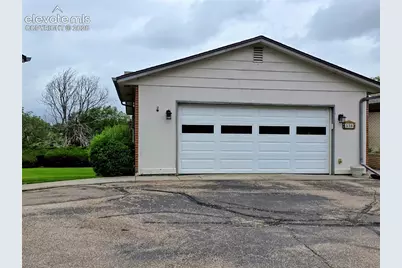 538 Lakewood Circle, Colorado Springs, CO 80910 - Photo 2