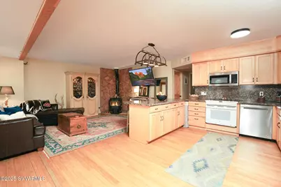4025 E Valley Lane, Rimrock, AZ 86335 - Photo 10