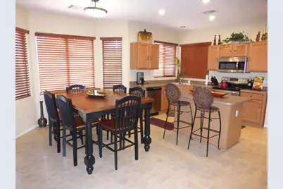 1042 N Moccasin Trail, Gilbert, AZ 85234 - Photo 2