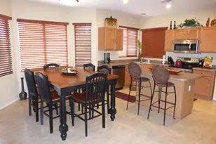 1042 N Moccasin Trail, Gilbert, AZ 85234 - Photo 2