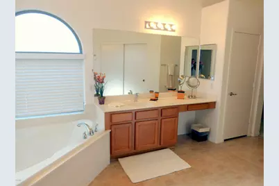 1042 N Moccasin Trail, Gilbert, AZ 85234 - Photo 14