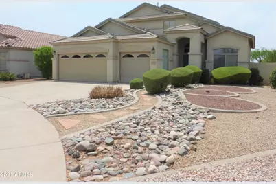 1042 N Moccasin Trail, Gilbert, AZ 85234 - Photo 1