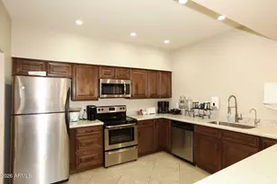 12212 N Paradise Vlg Pkwy S, Phoenix, AZ 85032 - Photo 32