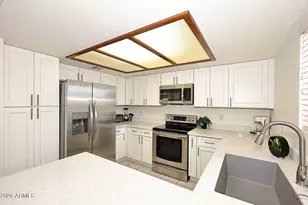 12212 N Paradise Vlg Pkwy S, Phoenix, AZ 85032 - Photo 12