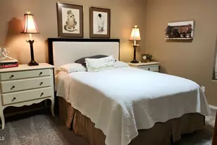 2225 E Bel Air Ln, Gilbert, AZ 85234 - Photo 10