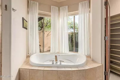 7872 E Thorntree Drive, Scottsdale, AZ 85266 - Photo 24