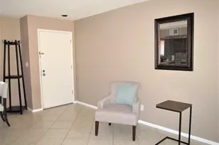 4303 E Cactus Rd, Phoenix, AZ 85032 - Photo 8