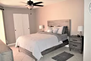 4303 E Cactus Rd, Phoenix, AZ 85032 - Photo 12