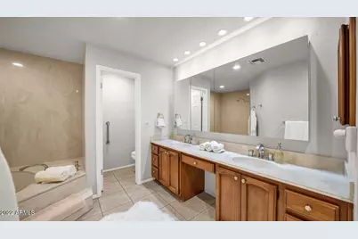 9709 E Mountain View Road #1624, Scottsdale, AZ 85258 - Photo 10