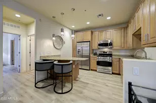 7291 N Scottsdale Rd, Paradise Valley, AZ 85253 - Photo 10